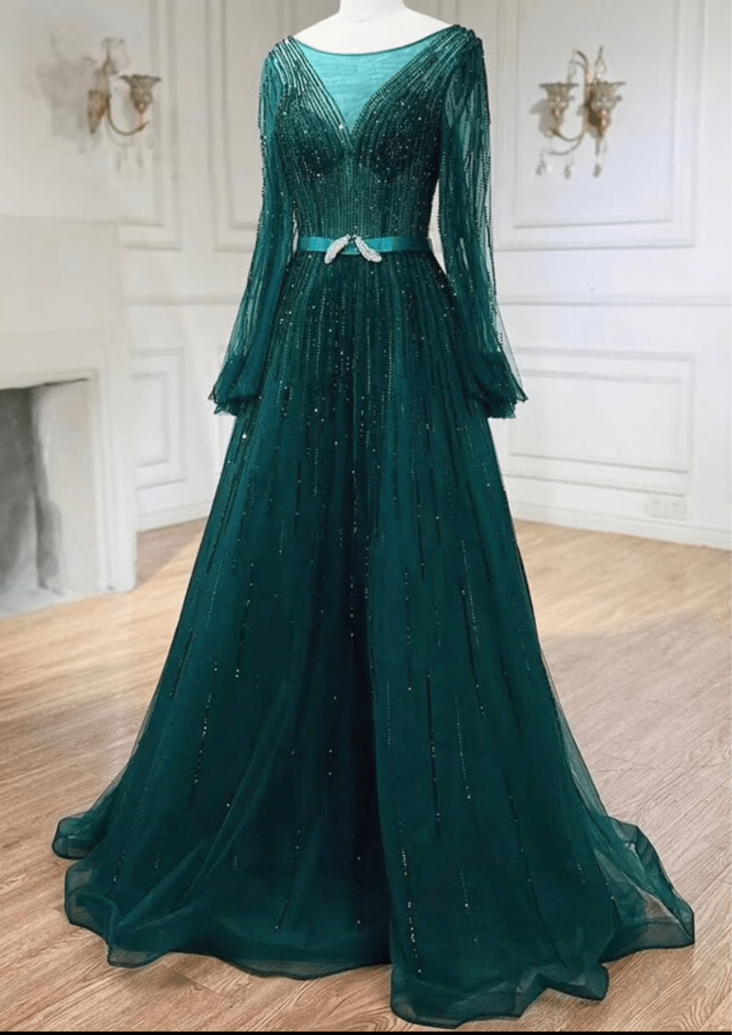 Elegant Emerald Green Long Sleeve Evening Dress - dressupaccessories